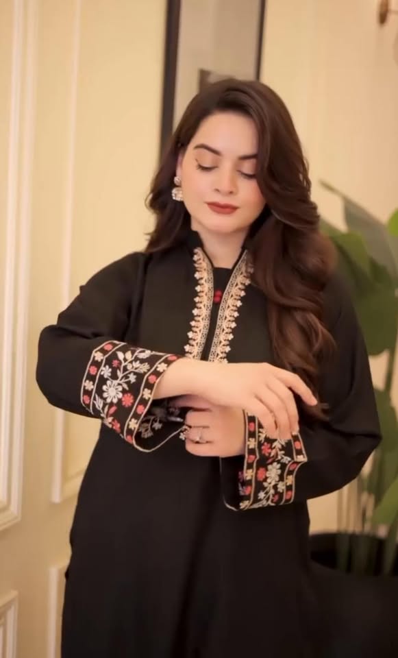Shiza Black