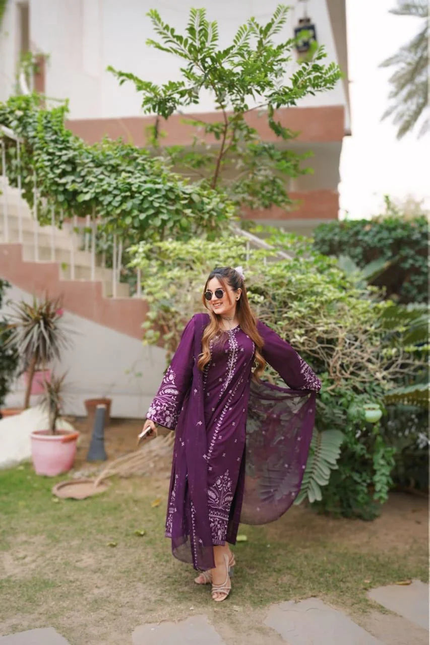 Royal 3pc Fully Embrioded