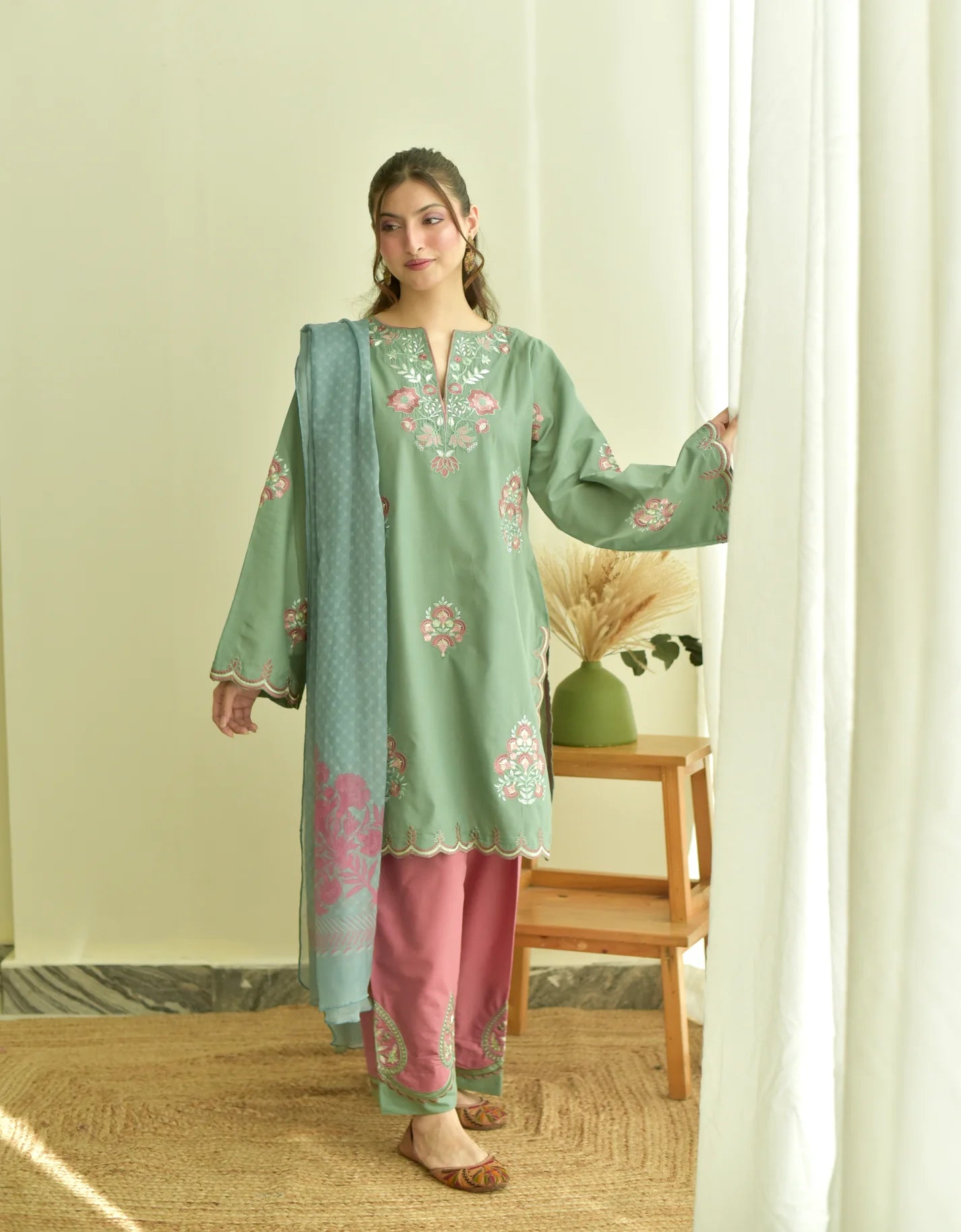 Anabiaa 3pc