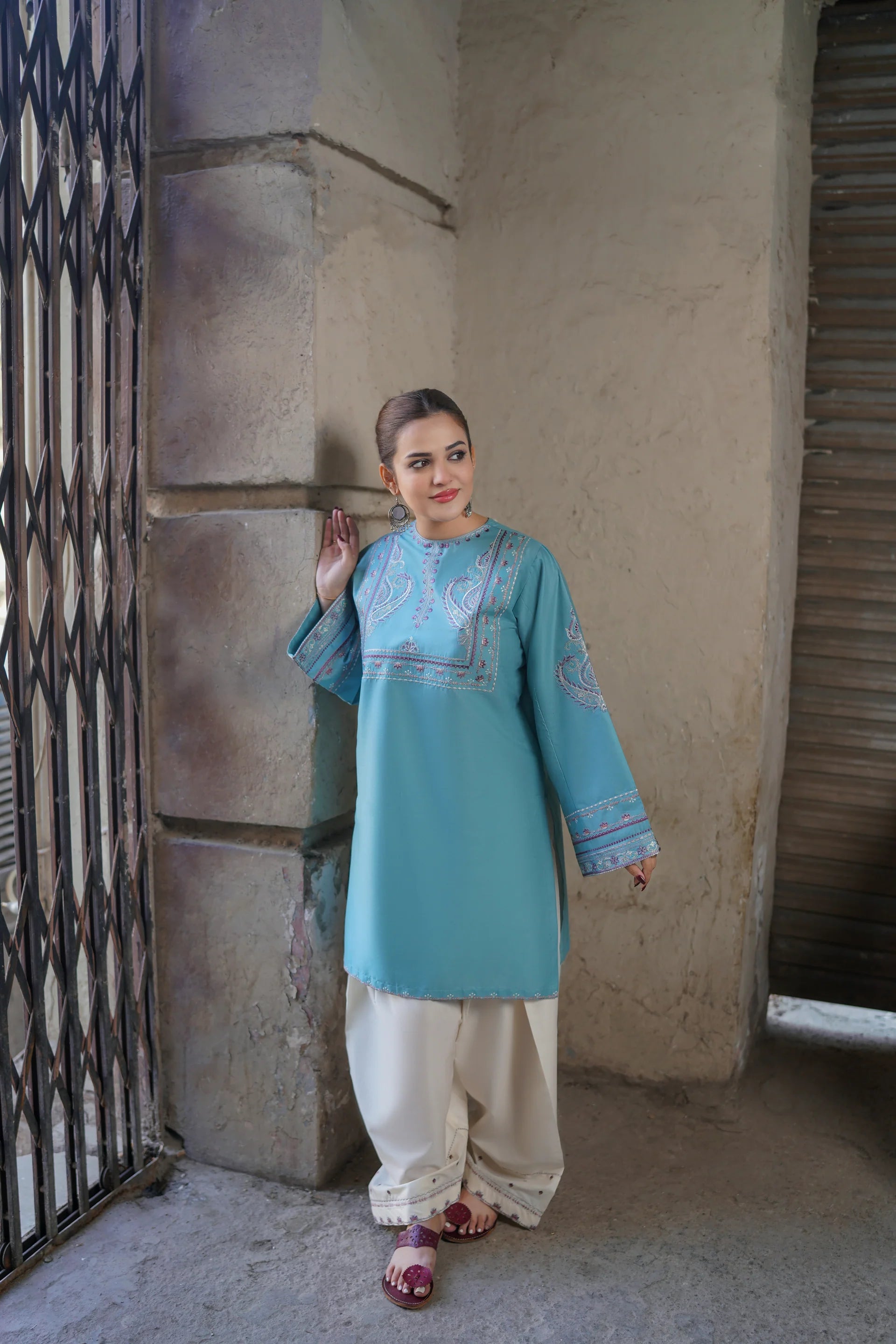 ZEST 2-Piece Embroidered Stitched Suit